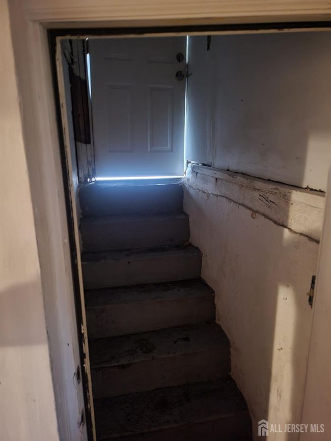 72 High St, House other with 2 bedrooms, 3 bathrooms and null parking in Perth Amboy NJ | Image 42