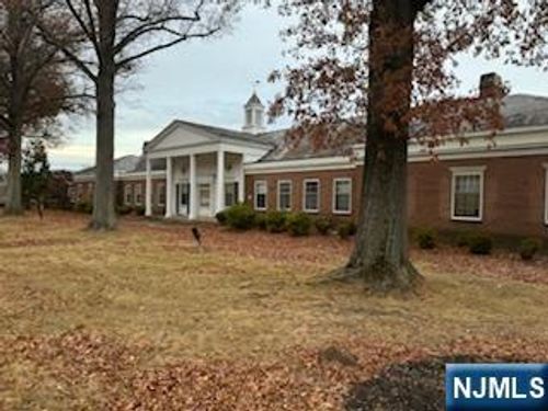 550 Kinderkamack Rd, Oradell, NJ, 07649-1500 | Card Image