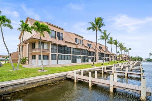 apt-215-894 Buttonwood Dr, FORT MYERS BEACH, FL, 33931-2253 | Card Image