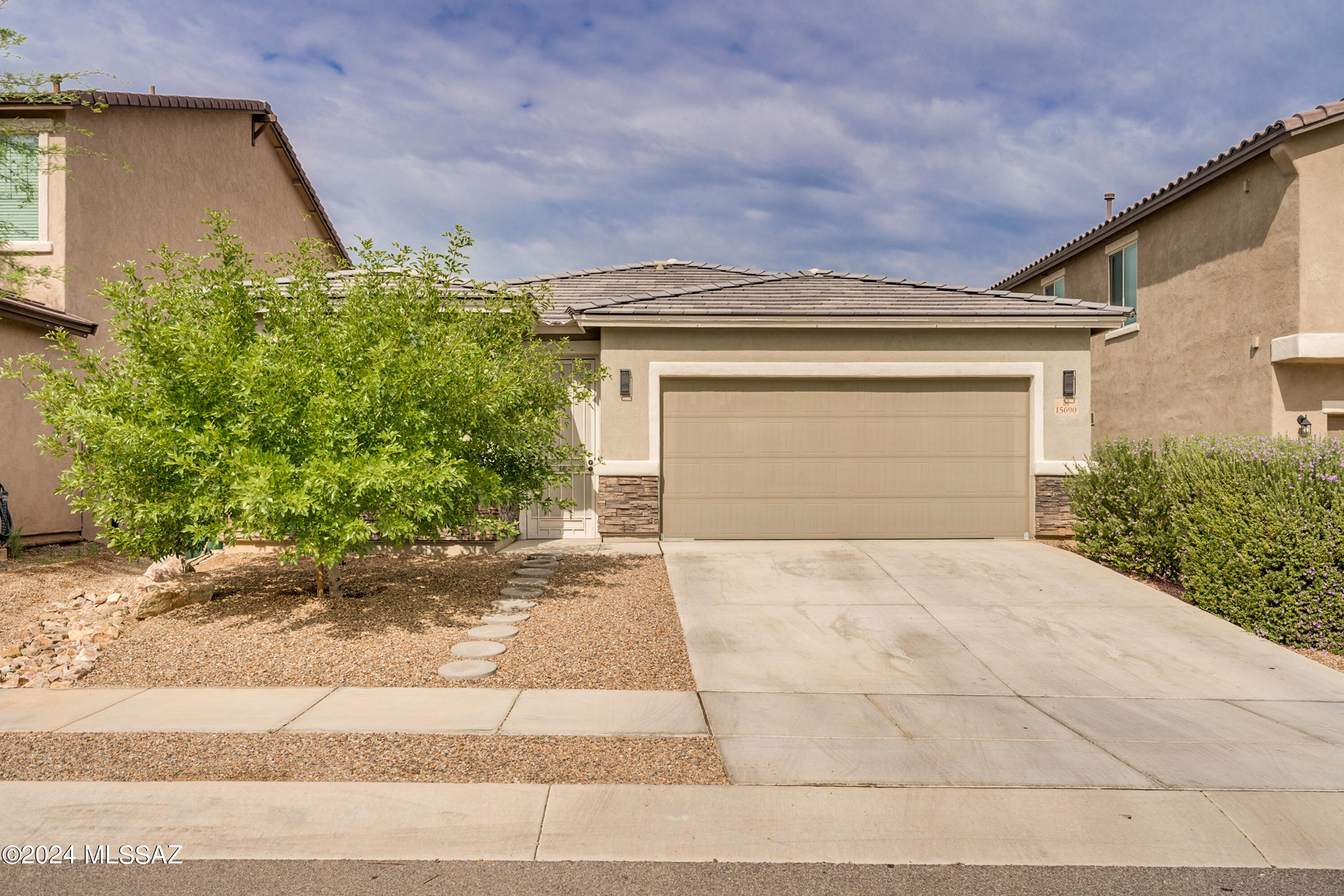 Camino Oculi , Sahuarita, AZ 85629 #1