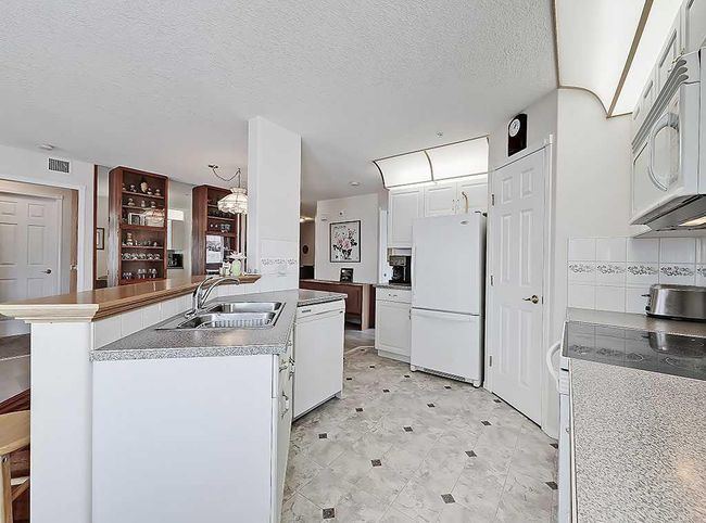 250 - 8535 Bonaventure Drive Se, Condo with 2 bedrooms, 2 bathrooms and 2 parking in Calgary AB | Image 8