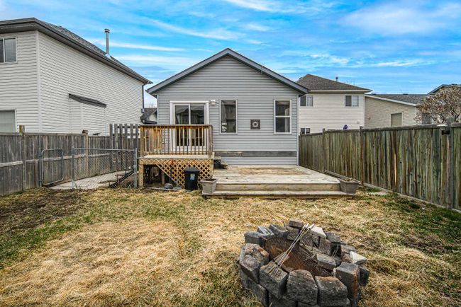 132 Covepark Close Ne, Home with 3 bedrooms, 2 bathrooms and null parking in Calgary AB | Image 37