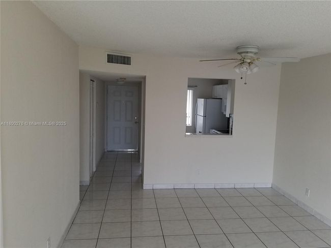 APT-402 - 8560 N Sherman Cir, Condo with 2 bedrooms, 2 bathrooms and null parking in Miramar FL | Image 7