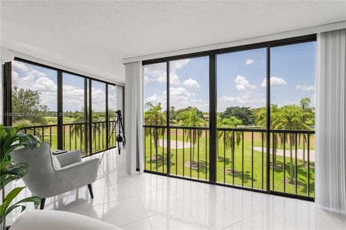 apt-411-16300 Golf Club Rd, Weston, FL, 33326-1662 | Card Image