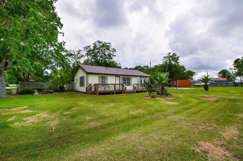1301 2nd St, Palacios, TX, 77465-3937 | Card Image