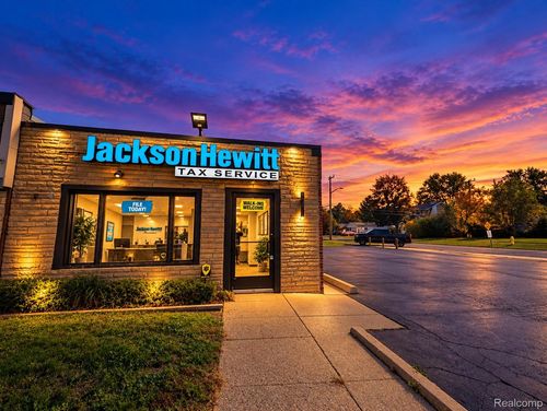 1014 Wayne Rd, Westland, MI, 48185-3633 | Card Image