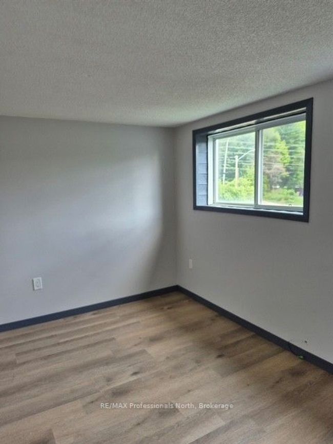 148 Park Rd, Home with 5 bedrooms, 5 bathrooms and 5 parking in Bracebridge ON | Image 14