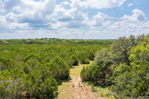 1421 CR County Road 281, Leander, TX, 78641-8495 | Card Image