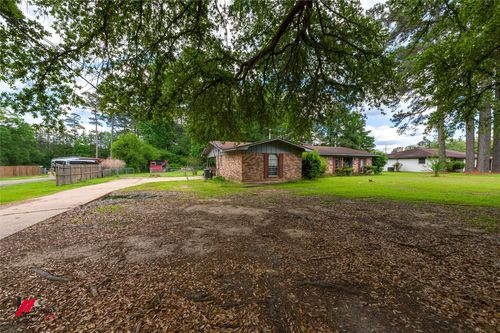 423 11th St Ne, Springhill, LA, 71075-4503 | Card Image