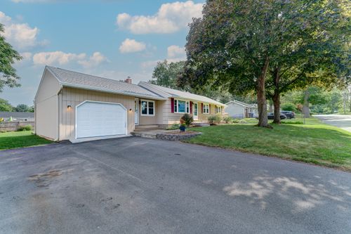 23 Sun St, Enfield, CT, 06082-5115 | Card Image