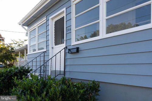 144 Beal St, TRENTON, NJ, 08610-5111 | Card Image