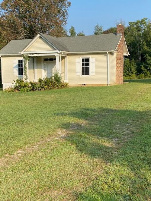 972 Fall River Rd, Goodspring, TN, 38460-5283 | Card Image