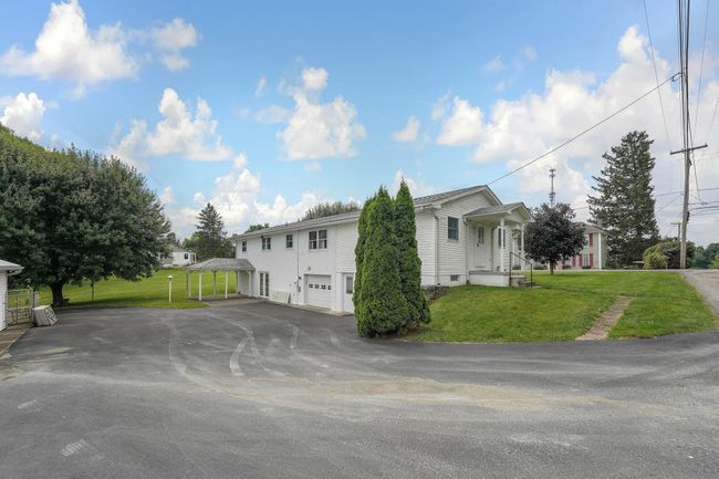 3060 Broad St, House other with 4 bedrooms, 3 bathrooms and null parking in West Rushville OH | Image 43
