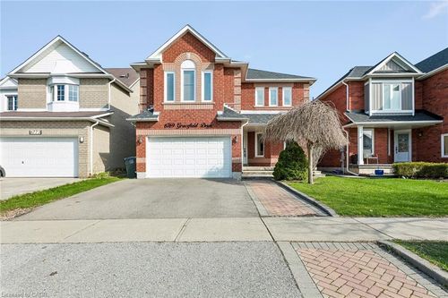 6769 Gracefield Drive, Mississauga, ON, L5N6T5 | Card Image