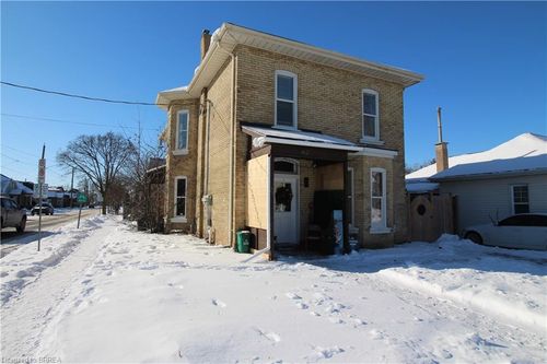 62 Dundas St, Brantford, ON, N3R1S3 | Card Image