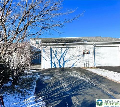 85 Covington Pl, Catasauqua, PA, 18032-1012 | Card Image