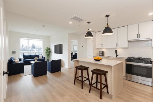 305-27249 Aldergrove Town Centre Dr, Langley, BC, V4W0E4 | Card Image