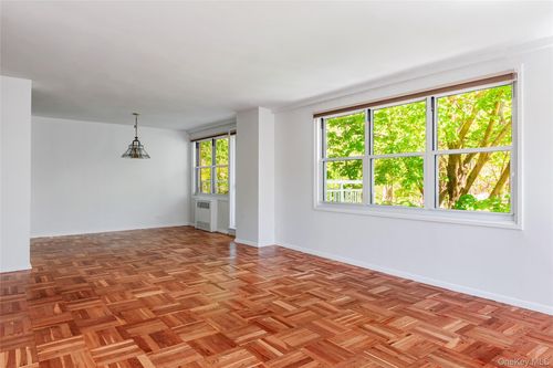 3c-3935 Blackstone Avenue, New York, NY, 10471 | Card Image