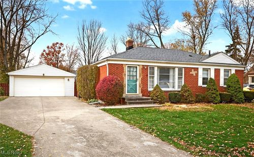 2030 Miriam Ave, Avon, OH, 44011-1160 | Card Image