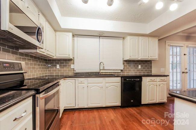 9325 Raintree Ln, House other with 4 bedrooms, 3 bathrooms and null parking in Charlotte NC | Image 6