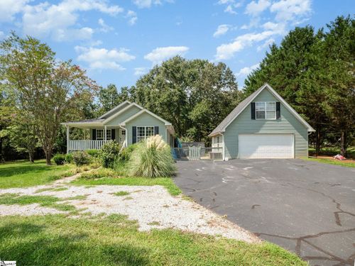116 Elliott Dr, Seneca, SC, 29678-1824 | Card Image