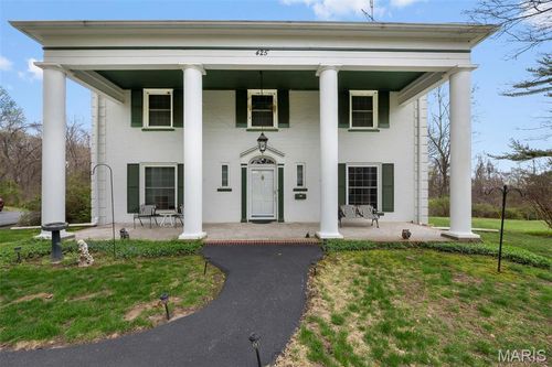 425 Riverview Blvd, Chester, IL, 62233-1828 | Card Image