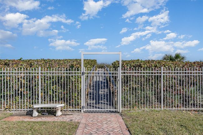APT-4K - 4000 Ocean Beach Blvd, Condo with 2 bedrooms, 2 bathrooms and null parking in Cocoa Beach FL | Image 25