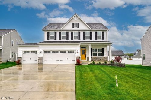 2199 Orchard Cir, Ravenna, OH, 44266-7867 | Card Image