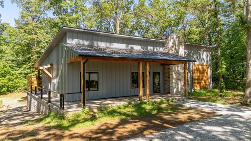 400 Yellow Creek Ln, Counce, TN, 38326-3832 | Card Image