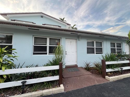 2-431 Se 19th Ave, Pompano Beach, FL, 33060-7646 | Card Image