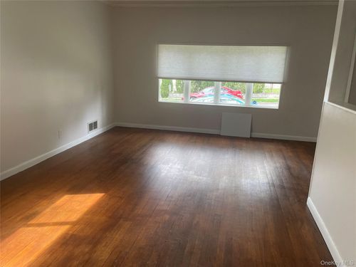 24854 Thebes Ave, Little Neck, NY, 11362-1252 | Card Image