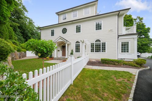 80 E Putnam Ave, Greenwich, CT, 06830-5626 | Card Image