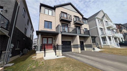 17 Granville Cres, Caledonia, ON, N3W0J5 | Card Image