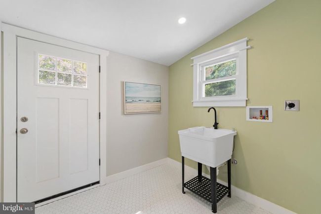 11 Helluva Hill Ln, House other with 3 bedrooms, 3 bathrooms and null parking in GLEN MILLS PA | Image 14