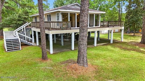 112 Doubloon Dr, Carriere, MS, 39426-7376 | Card Image