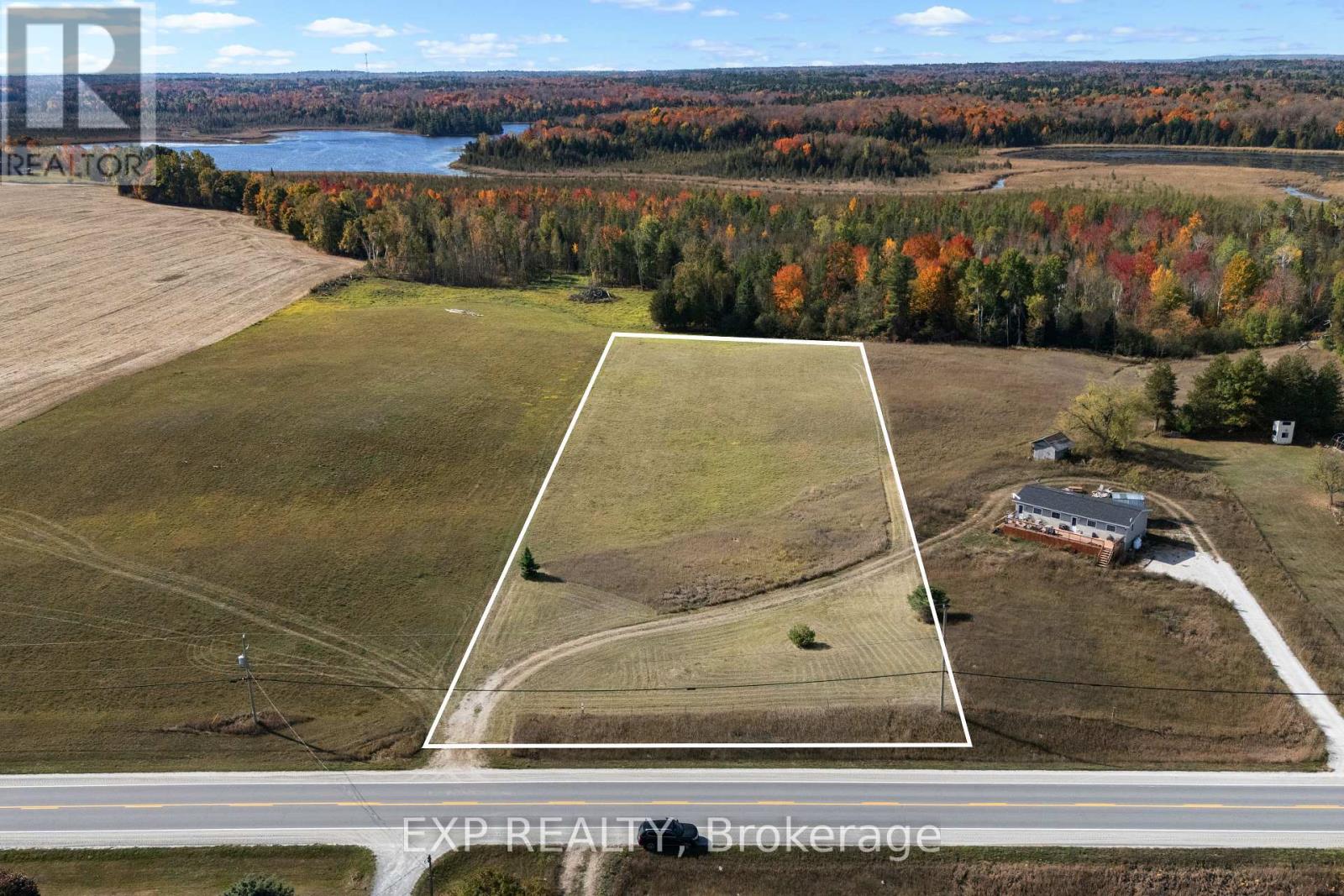Land in Lanark Highlands 3