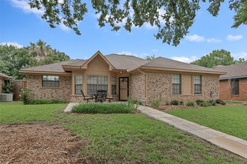 642 Cribbs Dr, Coppell, TX, 75019-2763 | Card Image