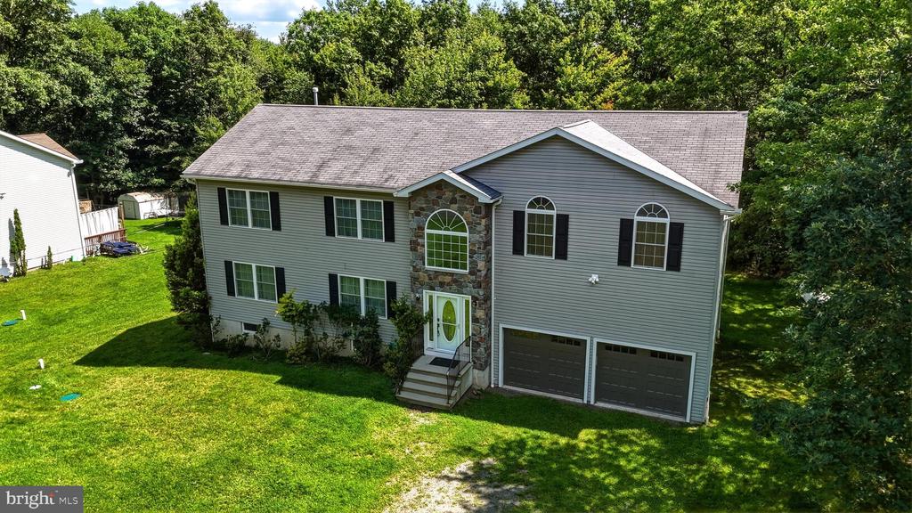 Residential in LONG POND 4