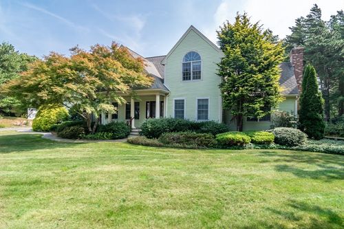 1 Crestview Ln, Sagamore, MA, 02561-1228 | Card Image