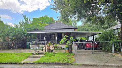 2813 E Clark St, TAMPA, FL, 33605-6221 | Card Image