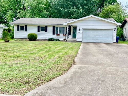 2132 E Elm Street, Springfield, MO, 65802 | Card Image
