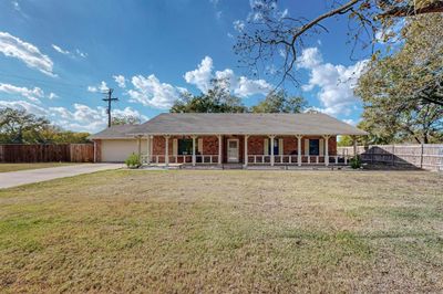 8469 State Highway 56, House other with 3 bedrooms, 2 bathrooms and null parking in Sherman TX | Image 3