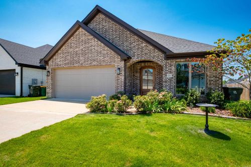202 Rosemary Way, Little Rock, AR, 72223-8032 | Card Image