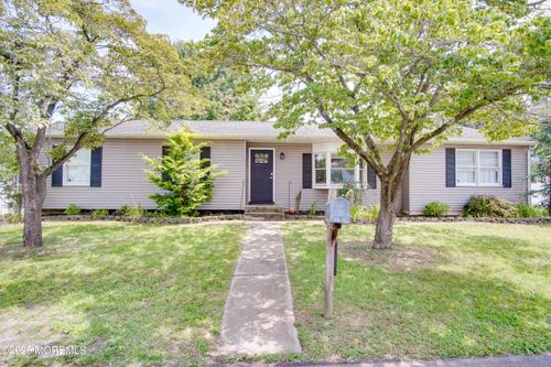 809 Longboat Ave, Beachwood, NJ, 08722-4607 | Card Image