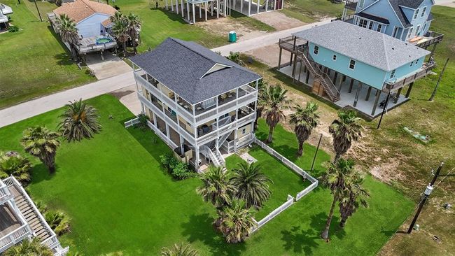 13027 Buccaneer Pkwy, House other with 3 bedrooms, 3 bathrooms and null parking in Freeport TX | Image 28