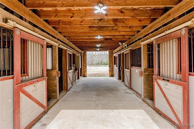 View of stable | Image 41