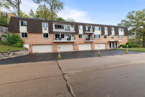 105-10 Green Bay Court, APPLETON, WI, 54911 | Card Image
