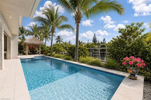 1571 Bonita Ln, NAPLES, FL, 34102-1516 | Card Image
