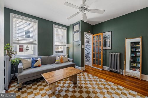 1624 E Hewson St, PHILADELPHIA, PA, 19125-2810 | Card Image
