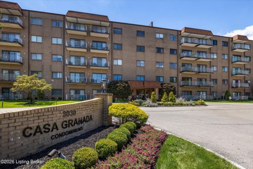 224-3030 Breckenridge Ln, Louisville, KY, 40220-2181 | Card Image